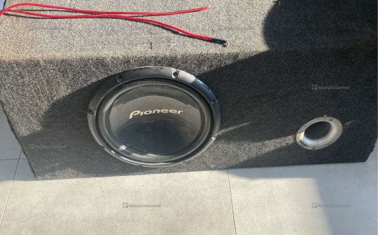 Сабвуфер  Pioneer 12