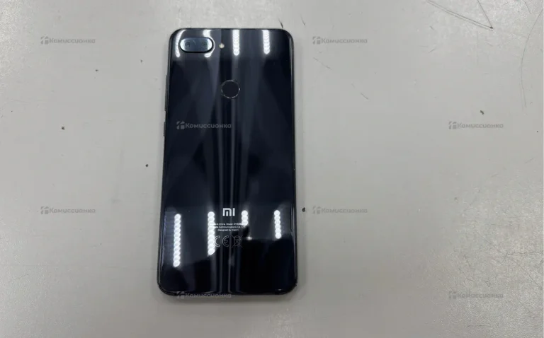 Xiaomi Mi 8 Lite 6/128 ГБ
