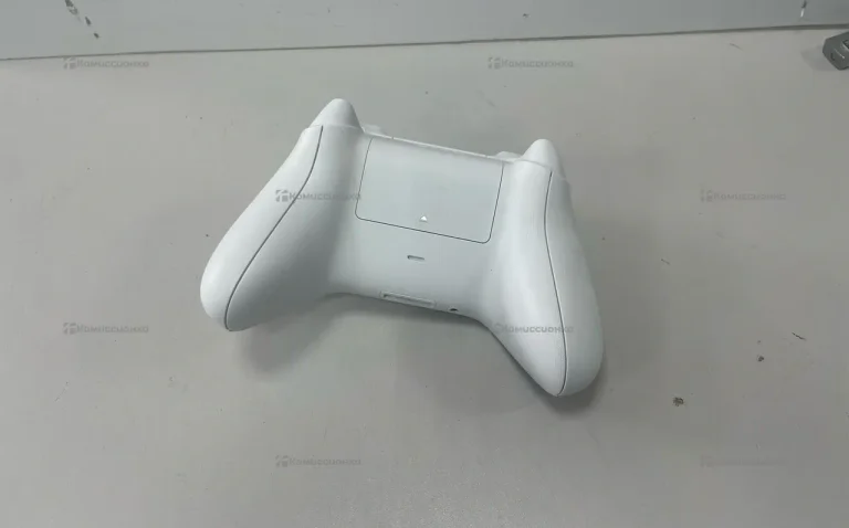 Джойстик для Xbox One White 1914