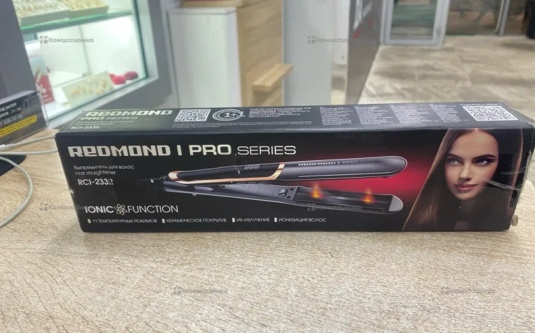 Выпрямитель для волос Redmond rci-2332