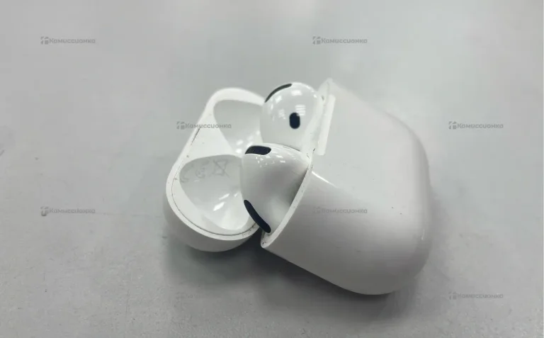 Наушники AirPods 4