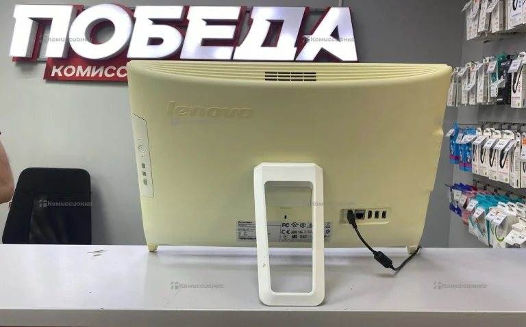 Моноблок Lenovo LENOVO 10160 Intel j1800