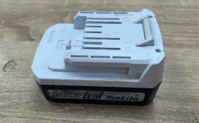 Купить Makita aкб 14.4v б/у , в Москва и область Цена:990рублей