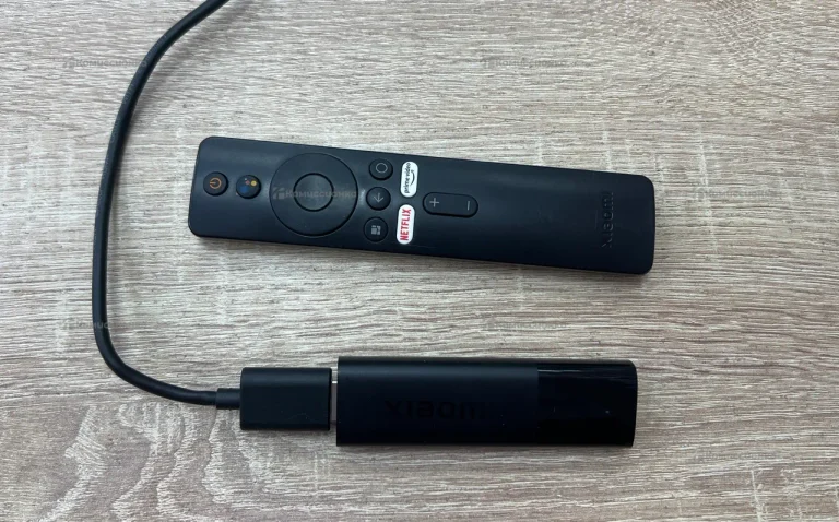 приставка  Xiaomi mi tv stick