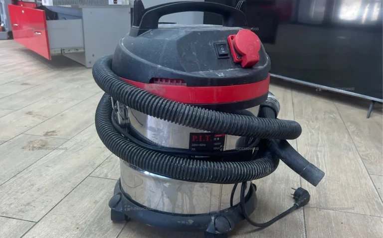 Строительный пылесос P.I.T. PVC20-C