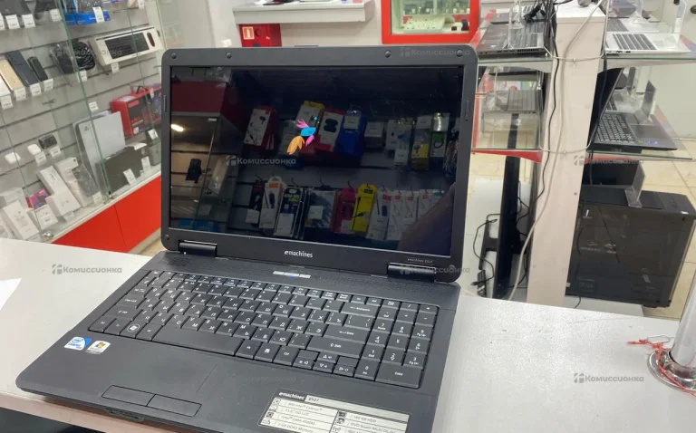 Ноутбук  e machines