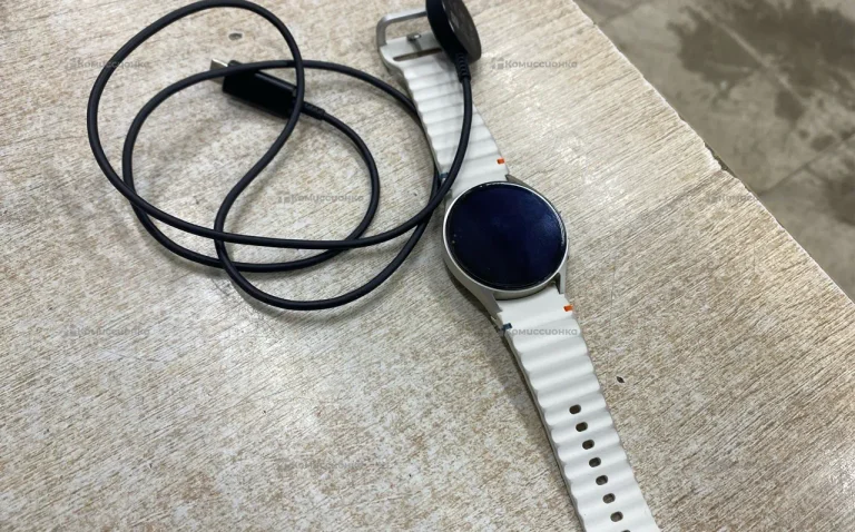 Часы  Samsung Galaxy Watch 7