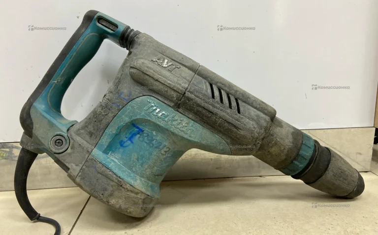 Отбойный молоток makita HM1213C