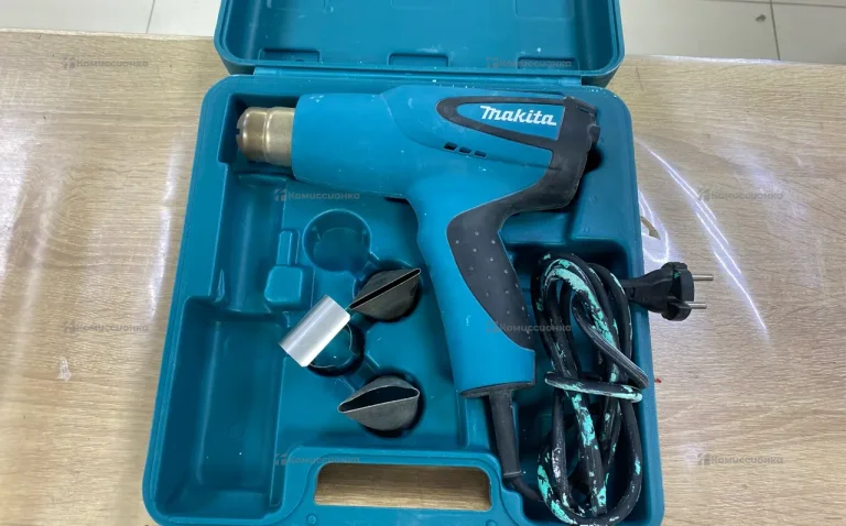 Строительный фен Makita HG5012K