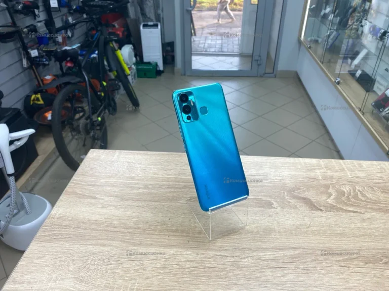 Infinix Hot 12 Play NFC 4/64 ГБ