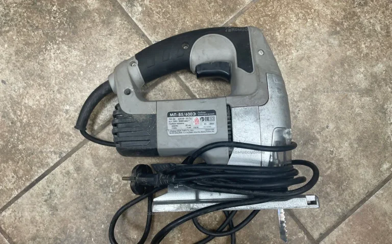 Электролобзик Интерскол МП-85/600Э