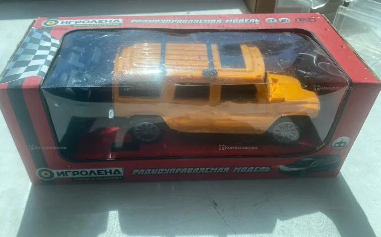 Машина на пульте “Hummer”