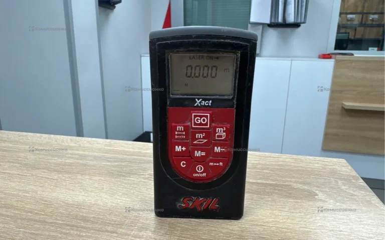 Лазерный дальномер skil Xact 0530