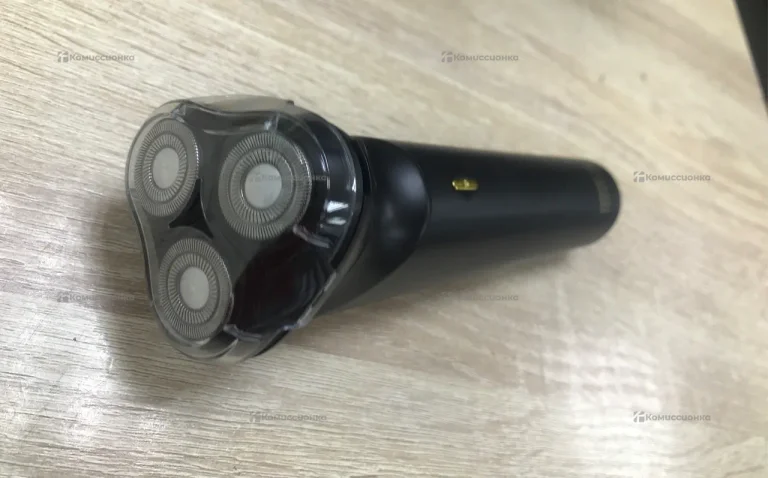 Бритва Polaris