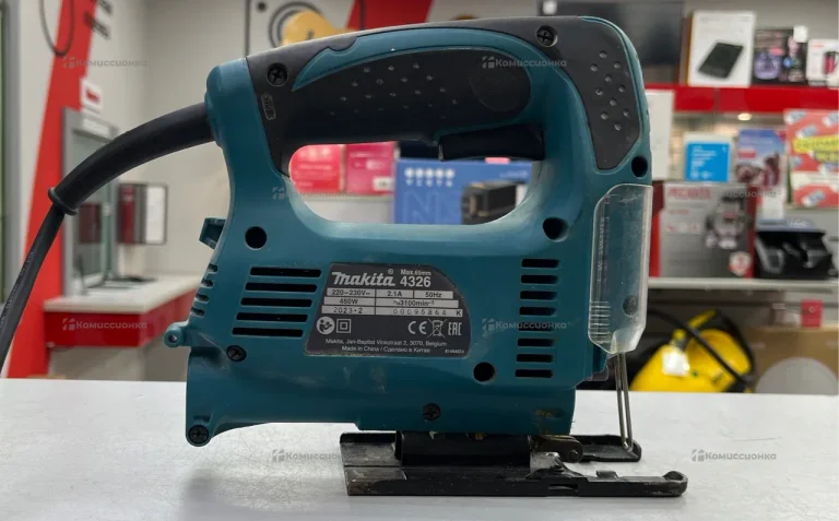 Электролобзик makita 4326