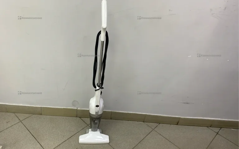 Пылесос вертикальный Dexp 800W