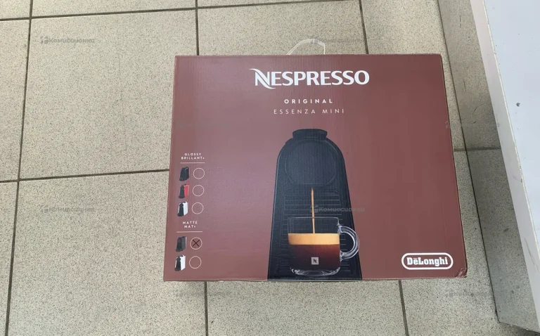 Кофеварка nespresso essenza mini