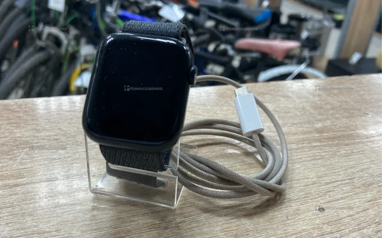 Часы  Apple Watch Series 9 45mm