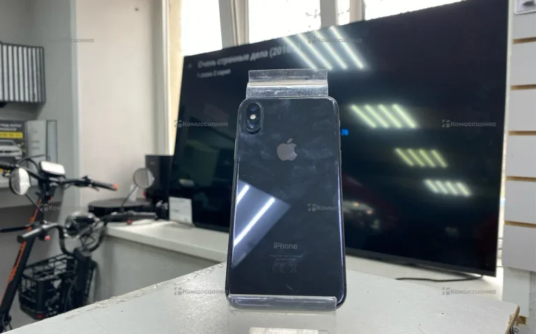 Apple iPhone X 3/64 ГБ