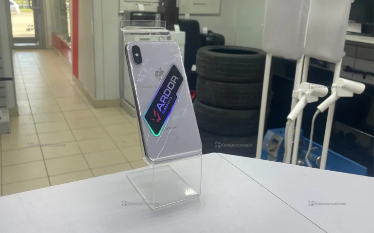 Apple iPhone X 3/64 ГБ