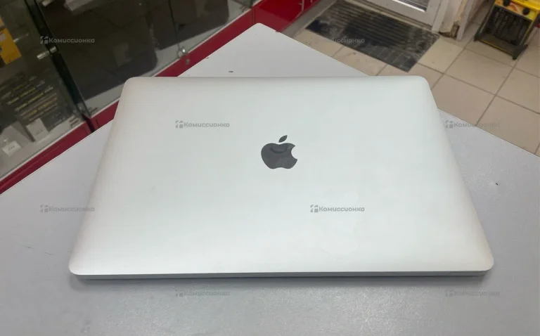 Ноутбук  MacBook Pro 12 m2 1022