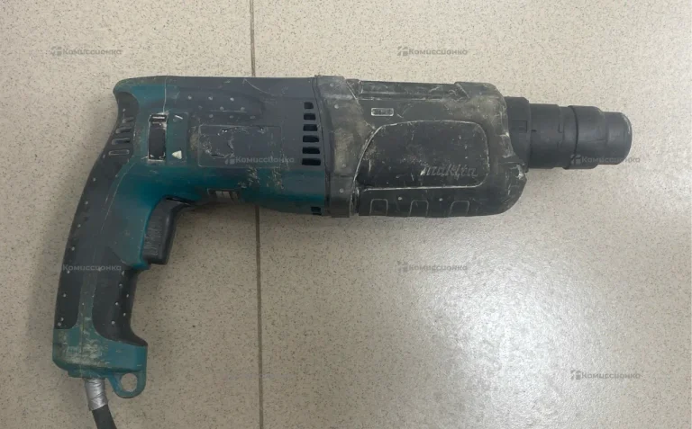 Перфоратор Makita HR2470