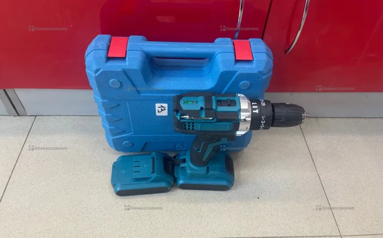 Шуруповерт Makita реплика