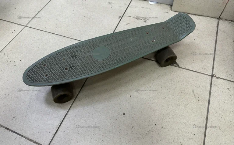Скейтборд зеленый