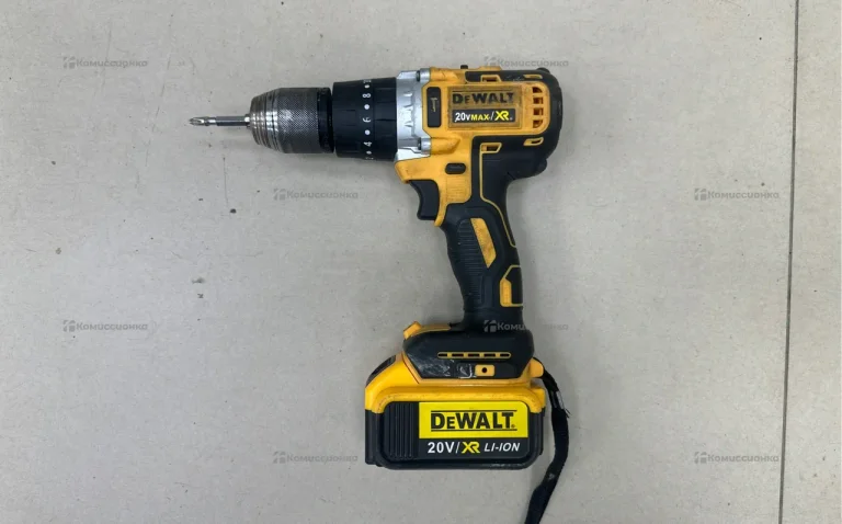 Шуруповерт Dewalt DCD996P1