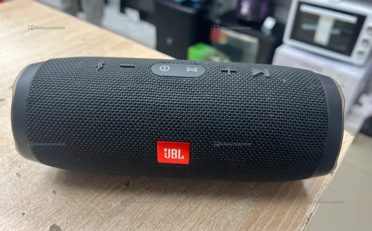 Колонка  JBL CHARGE 3