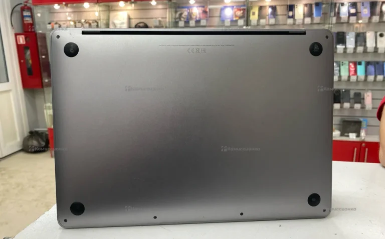 Ноутбук  MacBook Pro 13 2020 i5