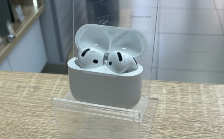 AirPods 4