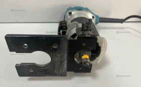 Купить Фрезер Makita RT0700C б/у , в Тюмень Цена:7490рублей