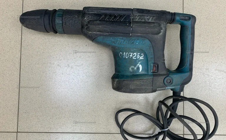 Отбойный молоток makita HM1213C