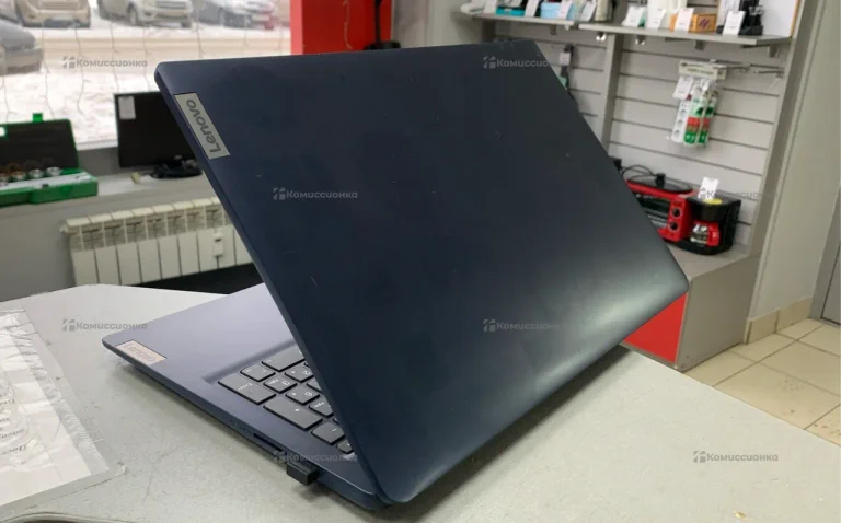 Ноутбук  Lenovo 82RN
