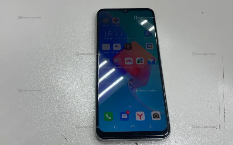 Tecno Spark 8C 2/64 ГБ