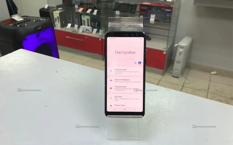 Samsung Galaxy A8 (2018) 4/64 ГБ