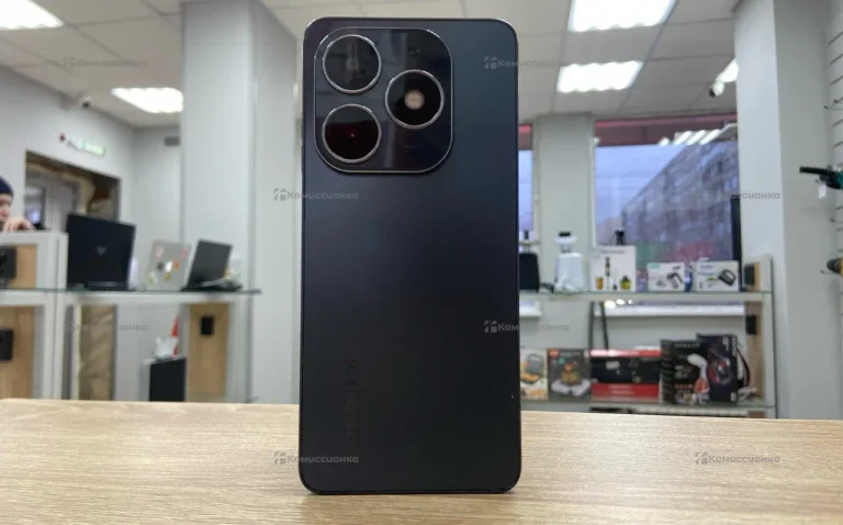 Tecno Spark 20 4/128 ГБ