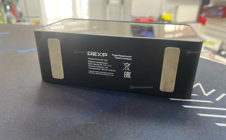 Радио будильник с экраном Dexp