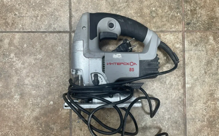Электролобзик Интерскол МП-85/600Э