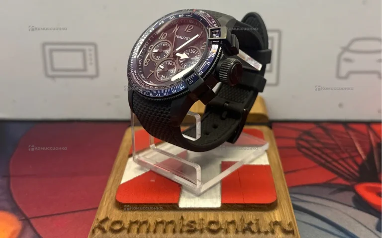 Часы  nautica