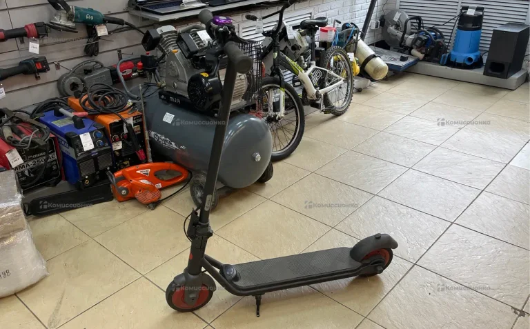Электросамокат Ninebot
