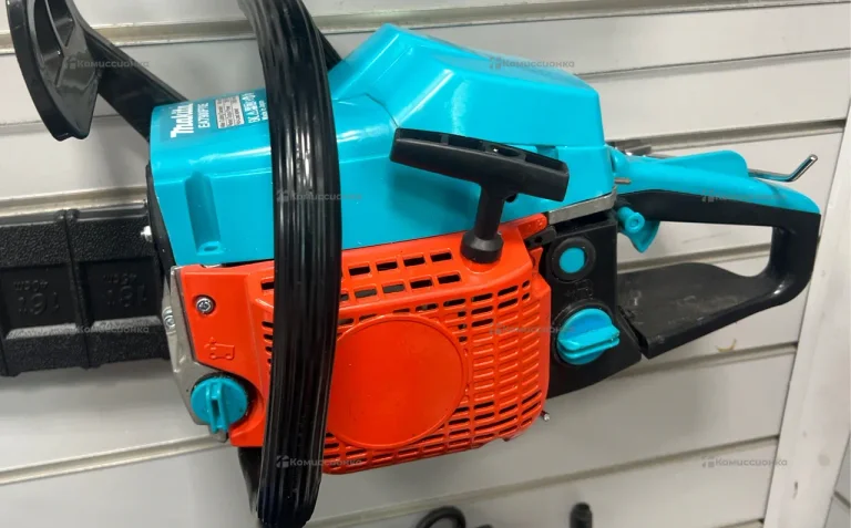 Бензопила Makita EA7900P70E