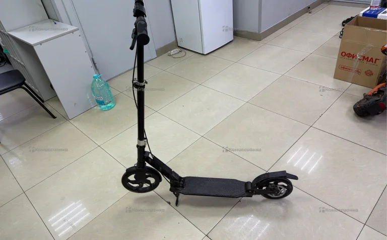 Самокат Roces 230 Lux