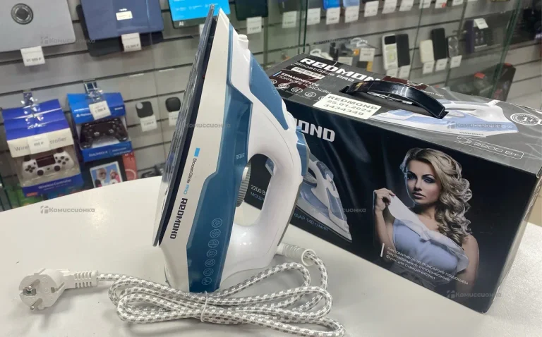 Утюг Redmond Rl-C278