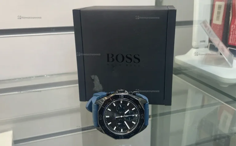Часы  HUGO BOSS