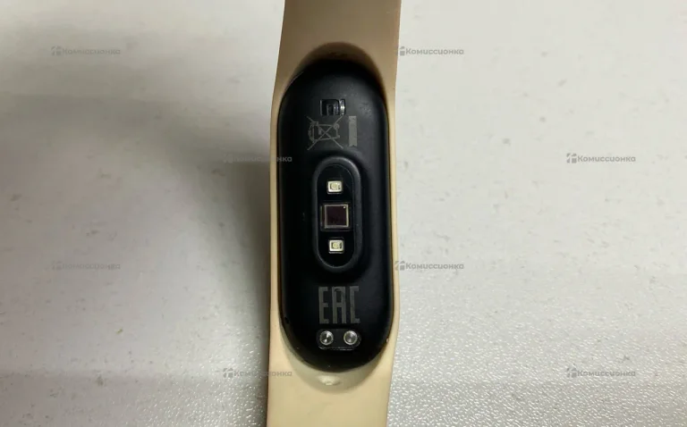 Часы  Xiaomi Mi Band 4 NFC