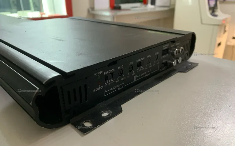 Усилитель  Fusion FBS-04