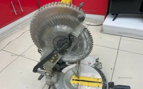 Купить Торцовочная пила Dewalt DWS714-KS(12.2019) б/у , в Екатеринбург Цена:11990рублей