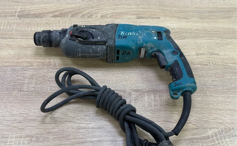 Перфоратор Makita HR2470X15